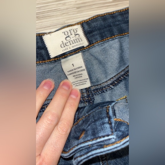 Garage Denim Capri Jeans - Picture 3 of 4